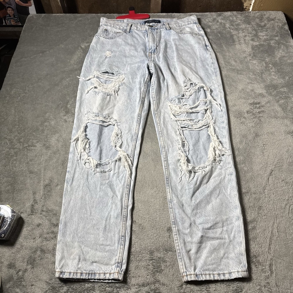 Aeropostale Women's Mom Jeans Size‎ 8 Light Wash Distressed Ripped Denim